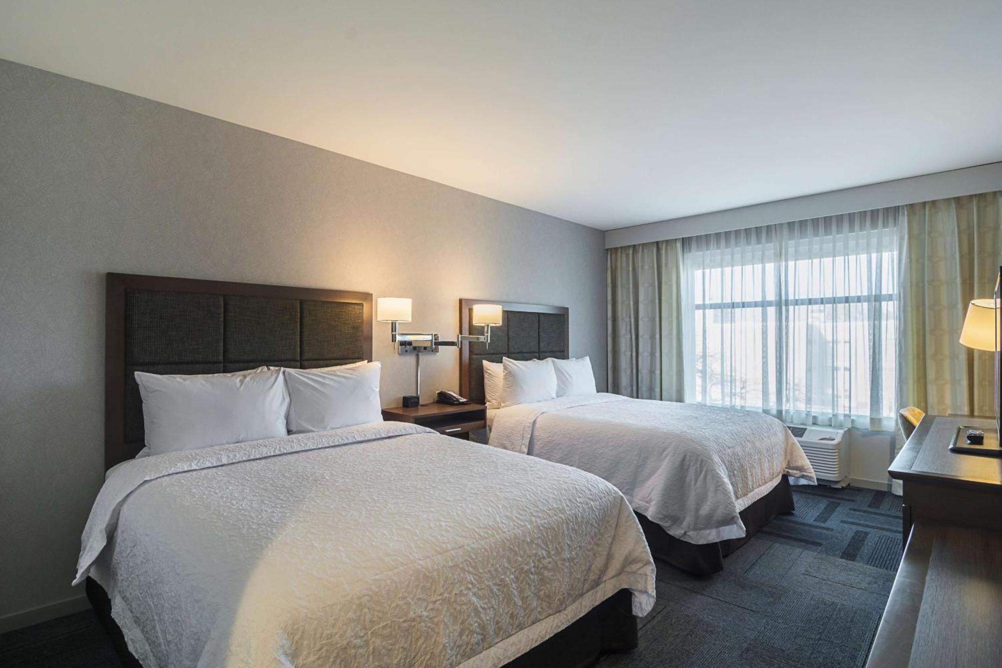 Hampton North-loyola Station, Il Hotel